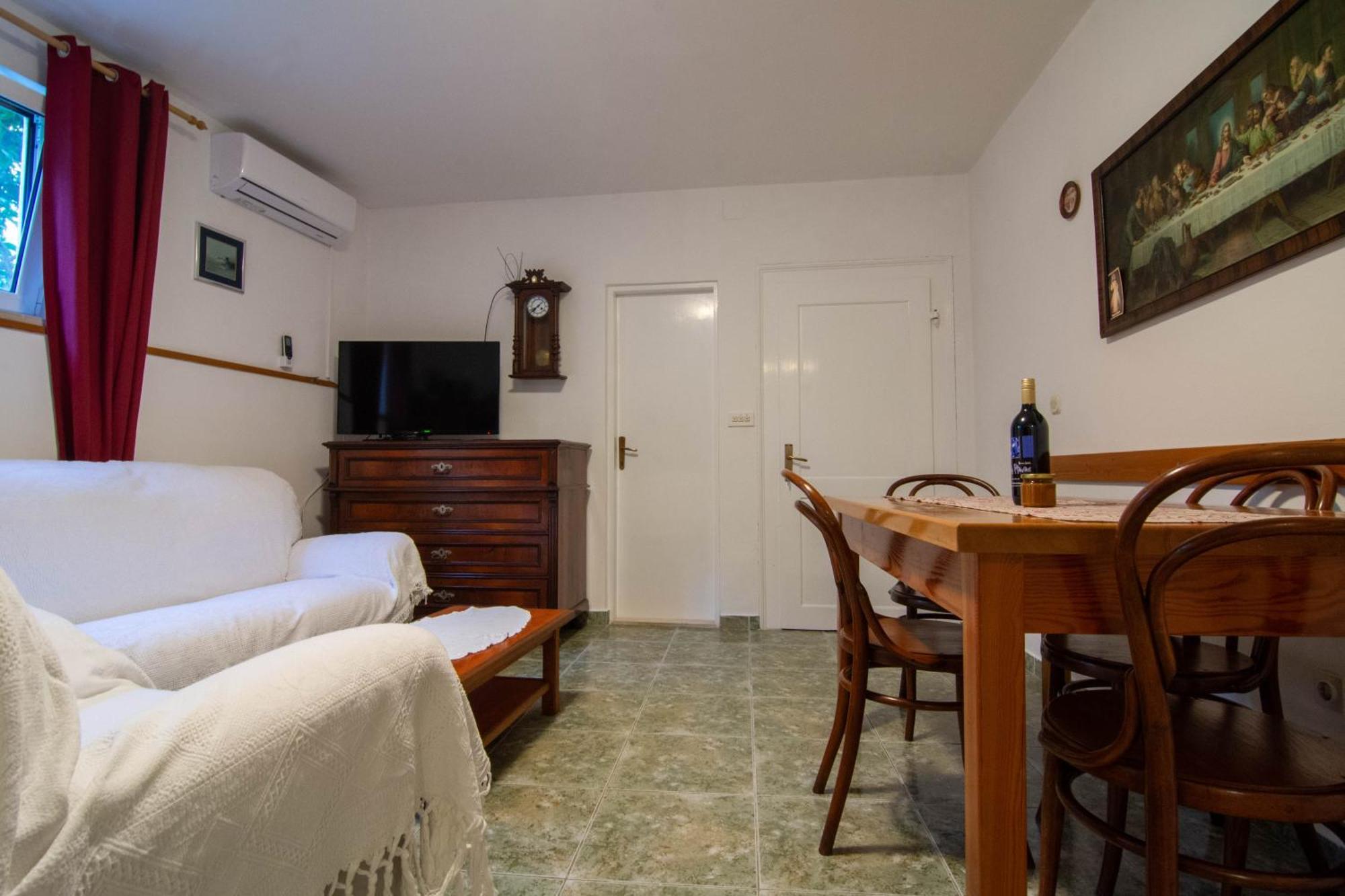 Komiža Apartments Lena מראה חיצוני תמונה