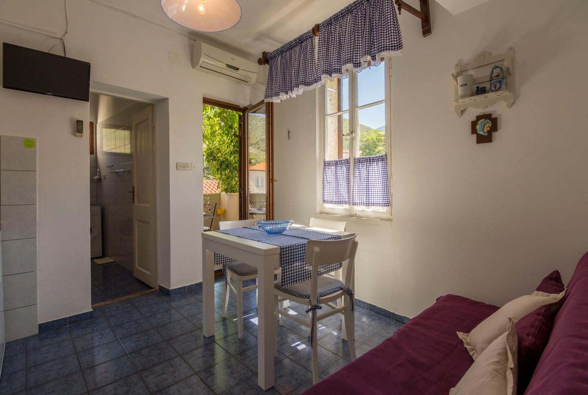 Komiža Apartments Lena מראה חיצוני תמונה