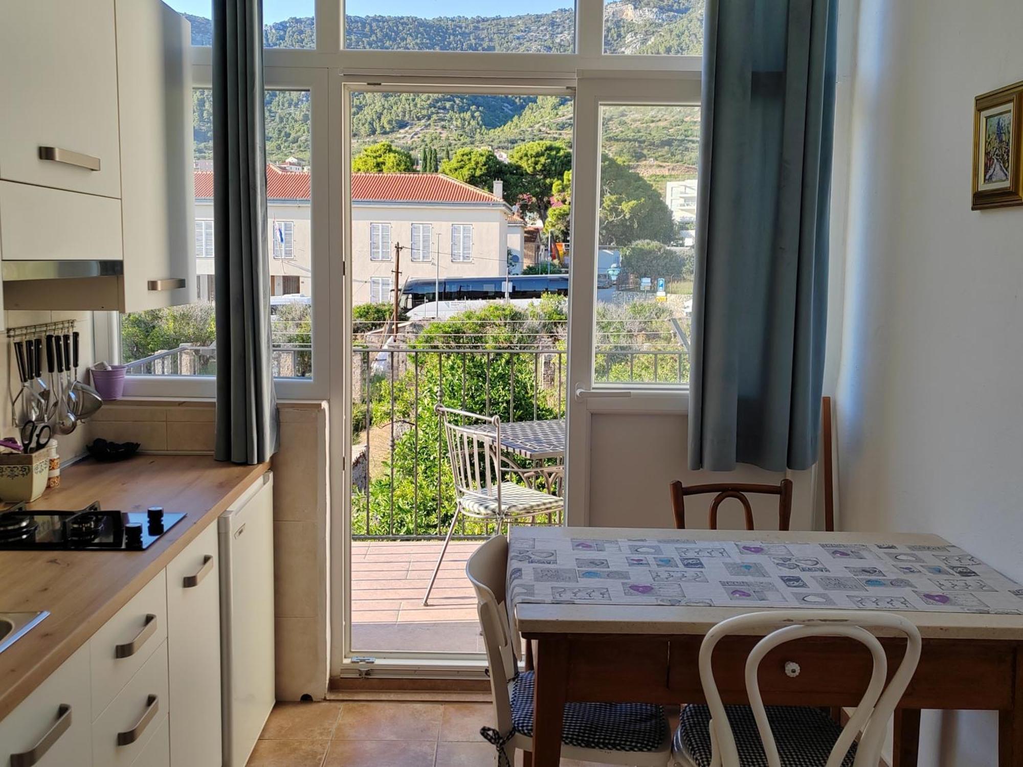 Komiža Apartments Lena מראה חיצוני תמונה