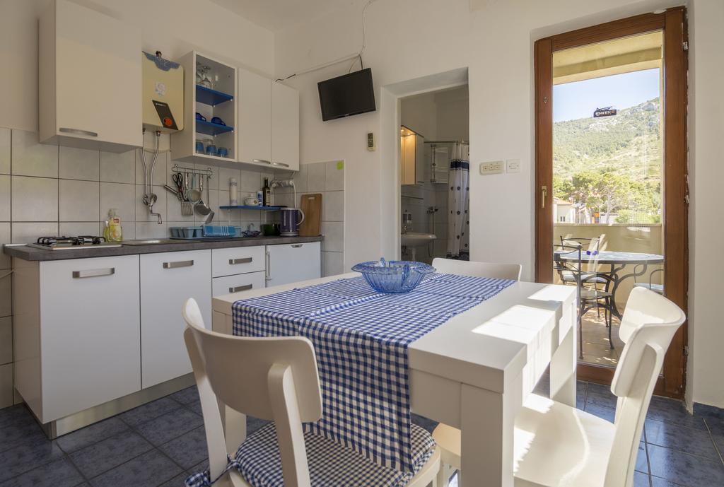 Komiža Apartments Lena מראה חיצוני תמונה