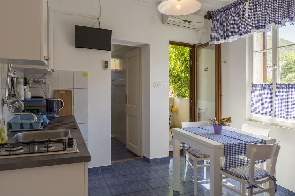 Komiža Apartments Lena מראה חיצוני תמונה