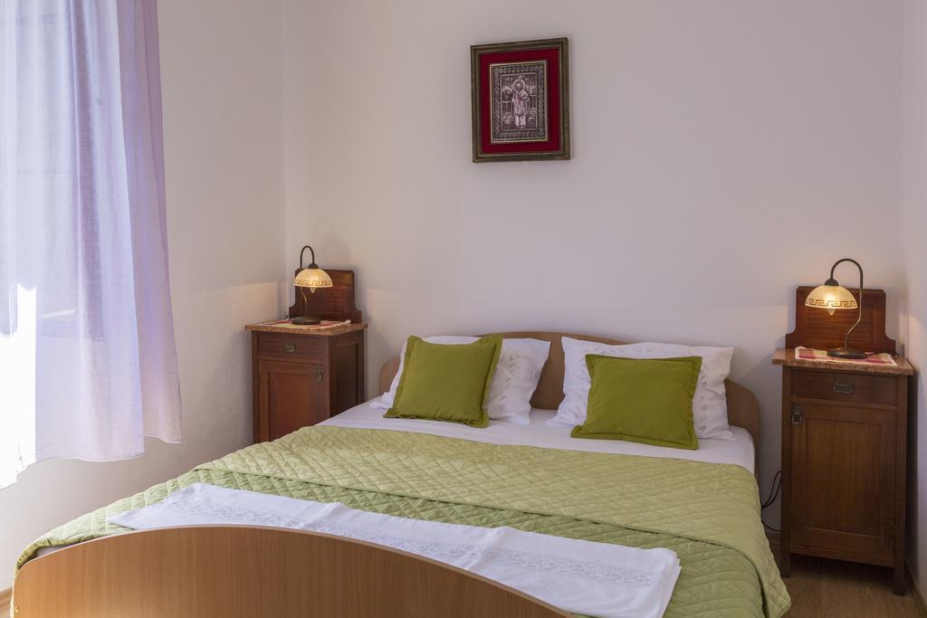 Komiža Apartments Lena מראה חיצוני תמונה