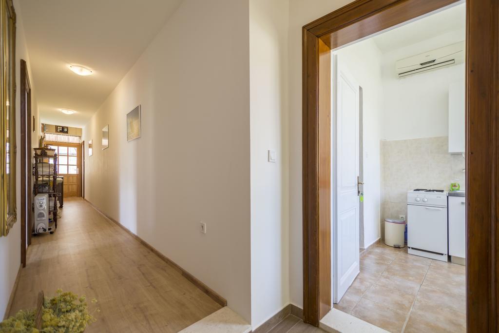 Komiža Apartments Lena מראה חיצוני תמונה