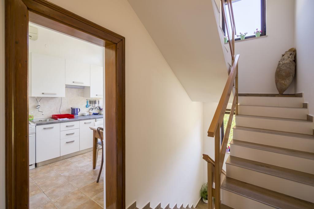 Komiža Apartments Lena מראה חיצוני תמונה